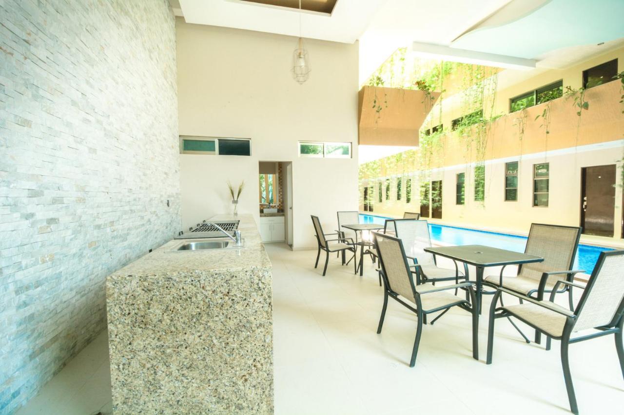 Palmarena Rooms & Residences - Long Stay Comfort With Parking, Sauna, Gym & Pool - Steps From 5Th Avenue Playa del Carmen Ngoại thất bức ảnh